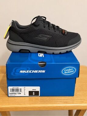 NWT Skechers GOwalk 5 Men’s Extra Wide Fit Sneakers Black/Charcoal Size 8